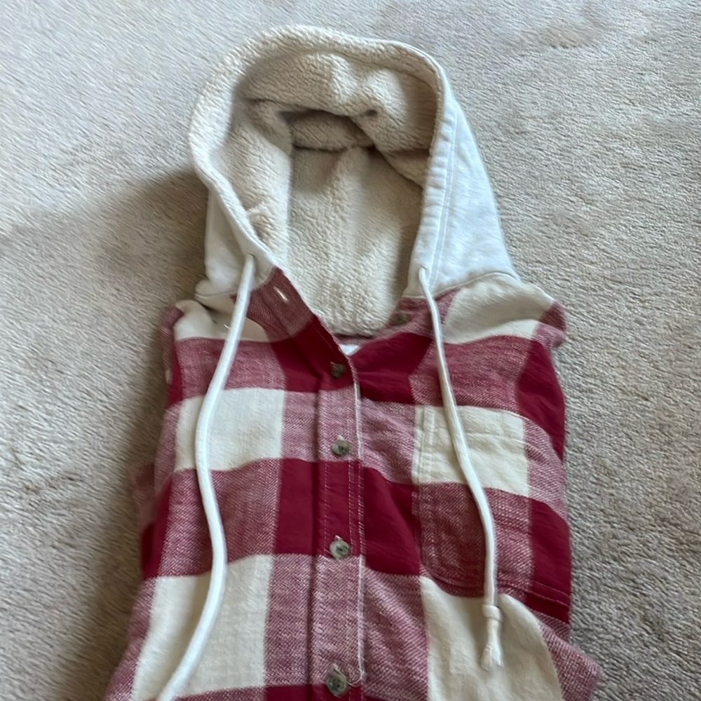 American Eagle Flannel with lined hood